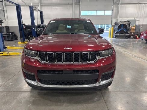 New 2025 Jeep Grand Cherokee L Limited w/ Trailer Tow Package image 2