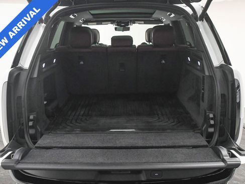 Used 2025 Land Rover Range Rover SE image 7