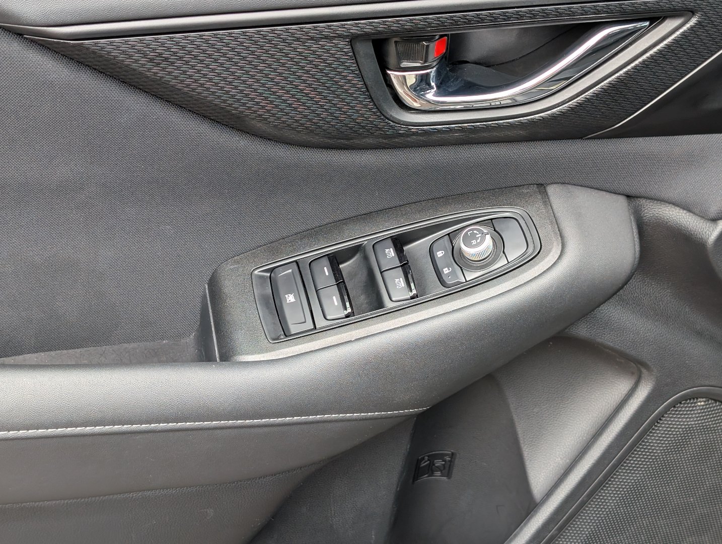 Used 2025 Subaru Outback Premium AWD/4WD image 21