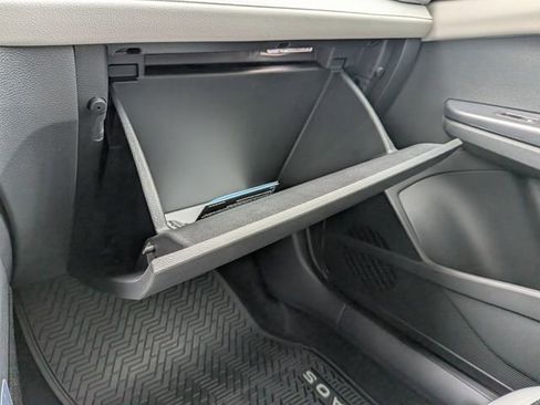 New 2026 Volkswagen Taos S image 24