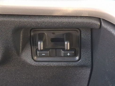 Used 2025 Ford Expedition Max Active AWD/4WD image 27