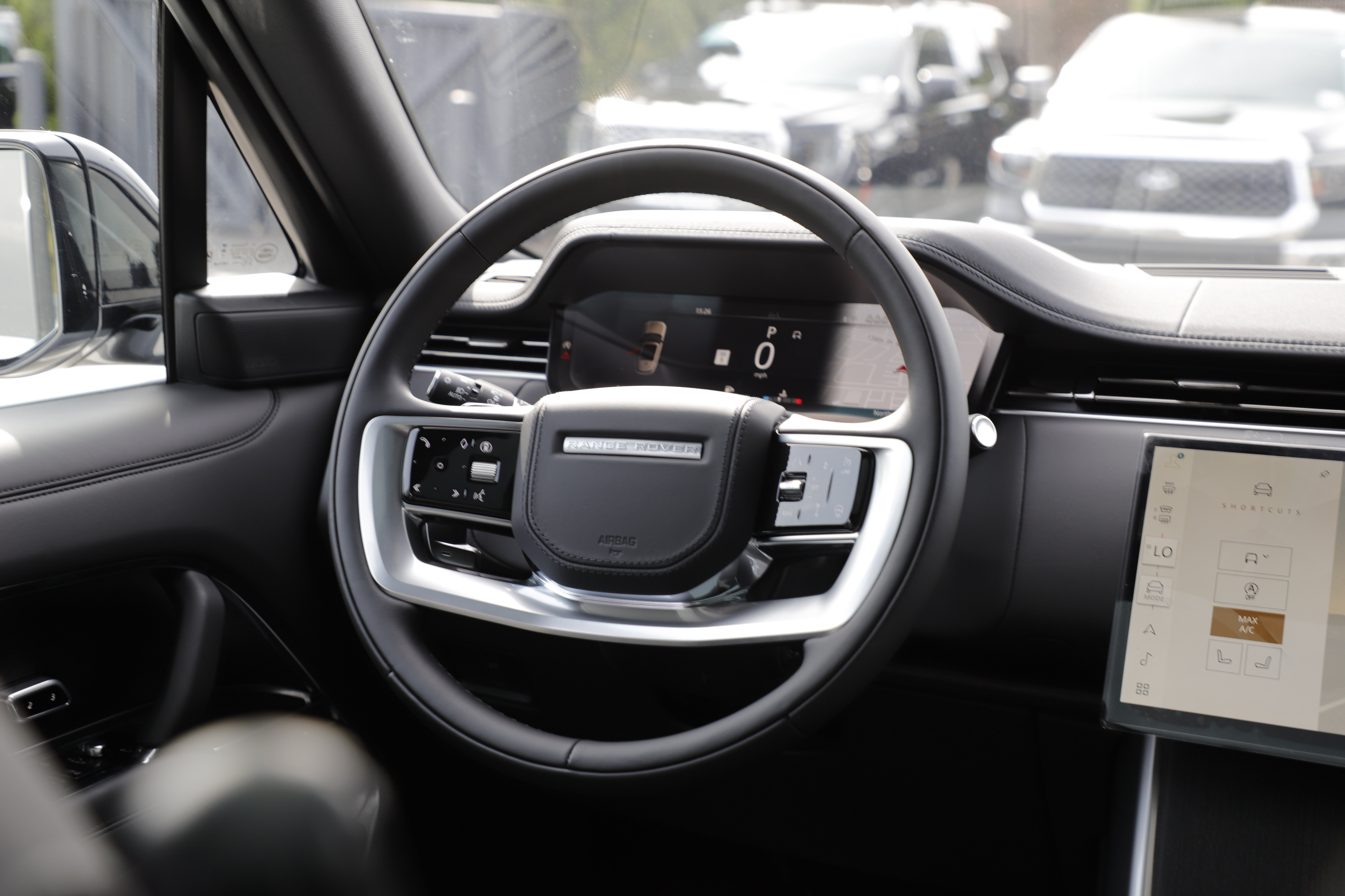 New 2026 Land Rover Range Rover SE AWD/4WD image 17
