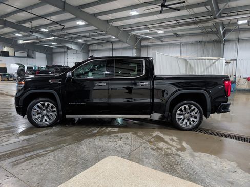Used 2023 GMC Sierra 1500 Denali w/ Denali Reserve Package image 5