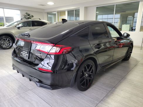 Used 2025 Honda Civic Sport image 7