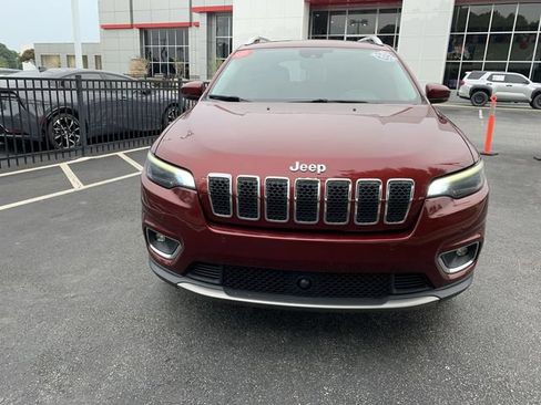 Used 2019 Jeep Cherokee Limited w/ Luxury Group FWD image 3