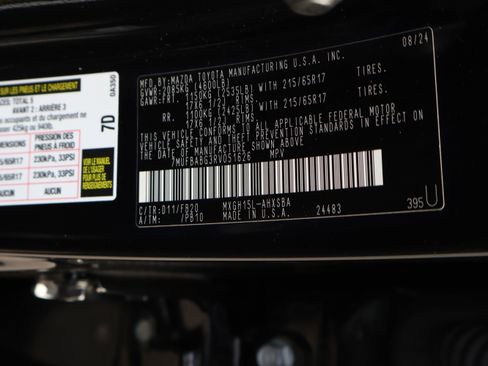 Used 2024 Toyota Corolla Cross SE image 43