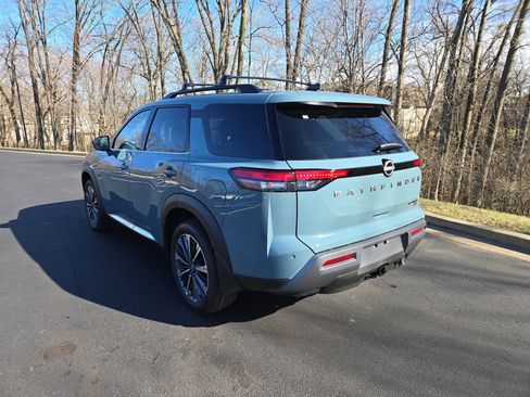 New 2026 Nissan Pathfinder Platinum image 6