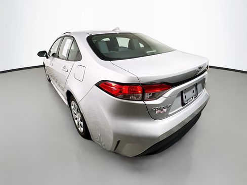 Used 2024 Toyota Corolla LE FWD image 8
