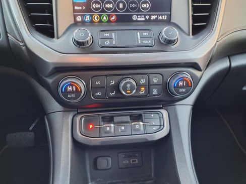 Used 2023 GMC Acadia AT4 image 8