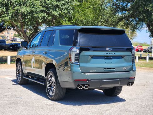 Used 2026 Chevrolet Tahoe Z71 w/ Comfort Package AWD/4WD image 4