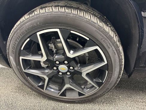 Used 2025 Chevrolet Traverse High Country image 9