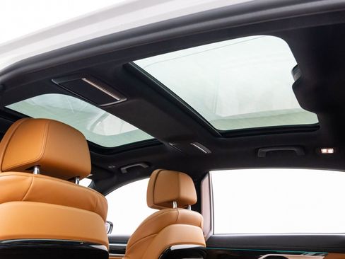 Used 2020 BMW 750i xDrive image 17