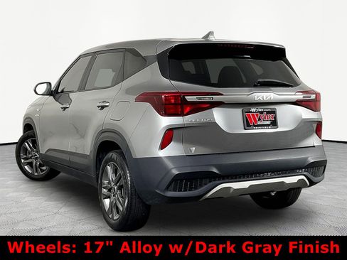 Used 2023 Kia Seltos LX AWD/4WD image 4