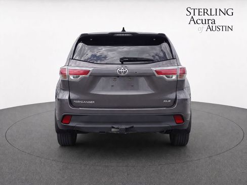 Used 2016 Toyota Highlander XLE FWD image 7