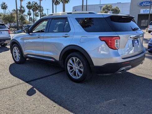 Certified 2020 Ford Explorer Limited image 4