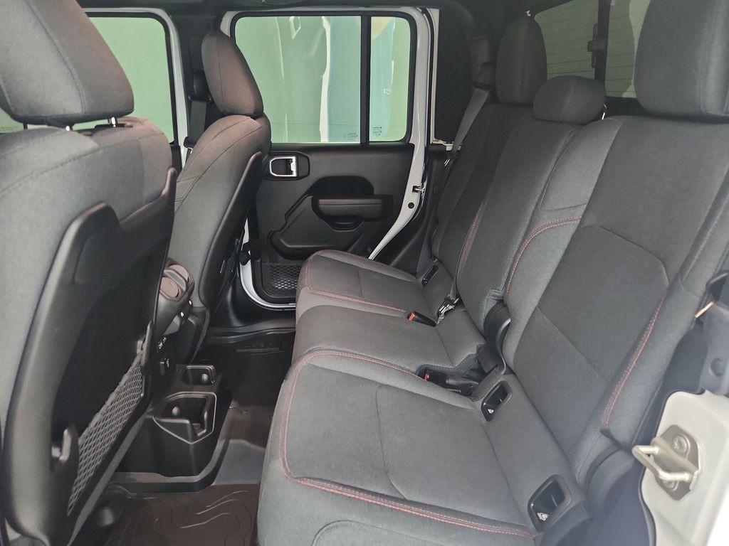 Certified 2024 Jeep Gladiator Rubicon w/ Convenience Group AWD/4WD image 33