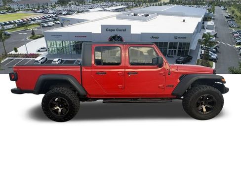 Certified 2020 Jeep Gladiator Sport w/ Quick Order Package 24S image 4