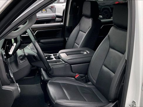 Used 2024 GMC Sierra 1500 SLT image 22