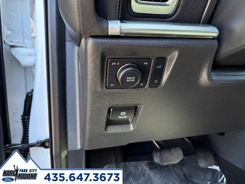 Certified 2025 Ford Expedition Max Platinum AWD/4WD image 17