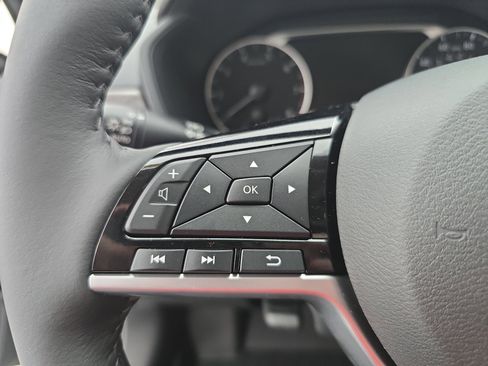 New 2025 Nissan Altima 2.5 SL image 16