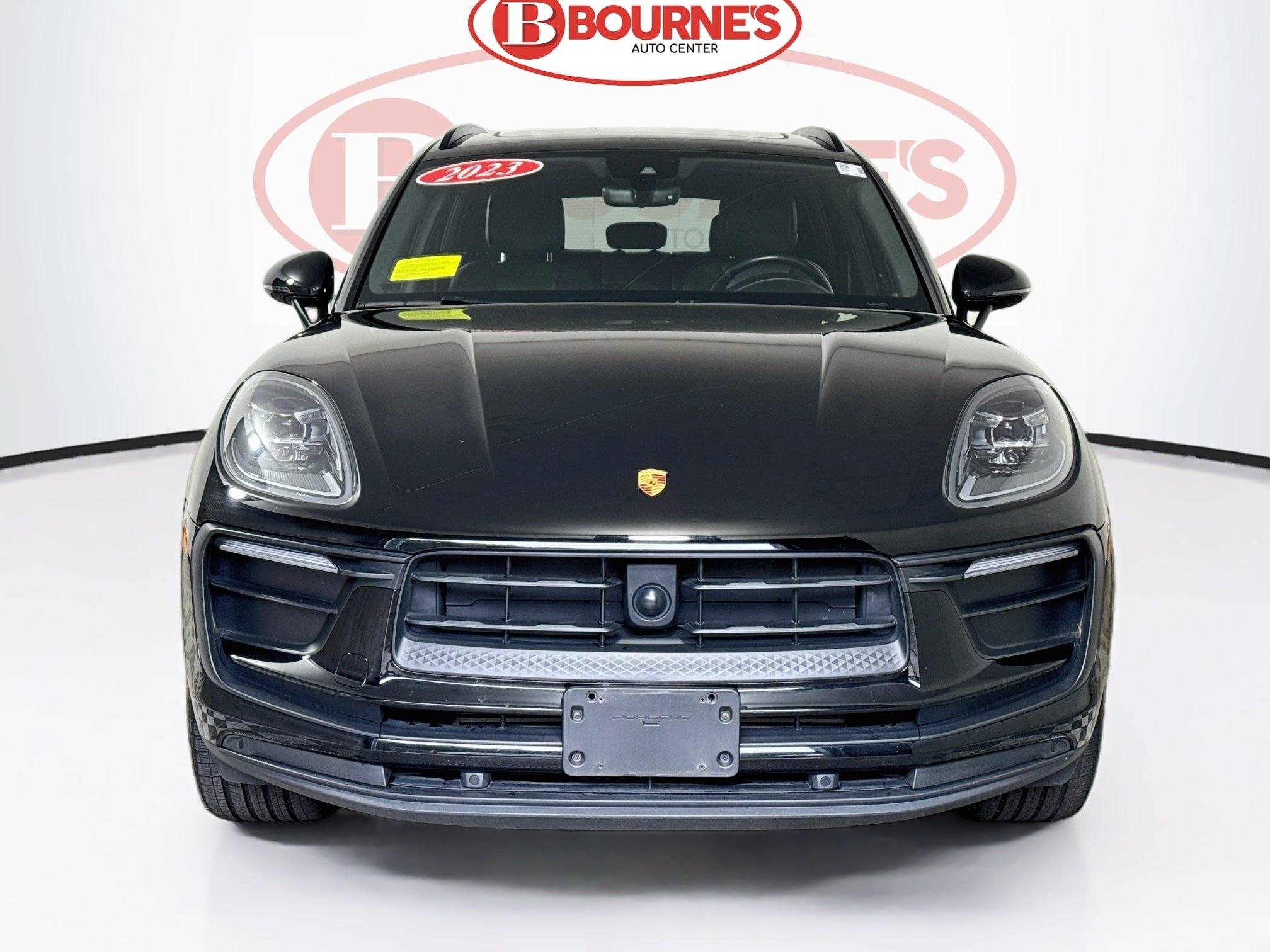 Used 2023 Porsche Macan AWD/4WD image 6