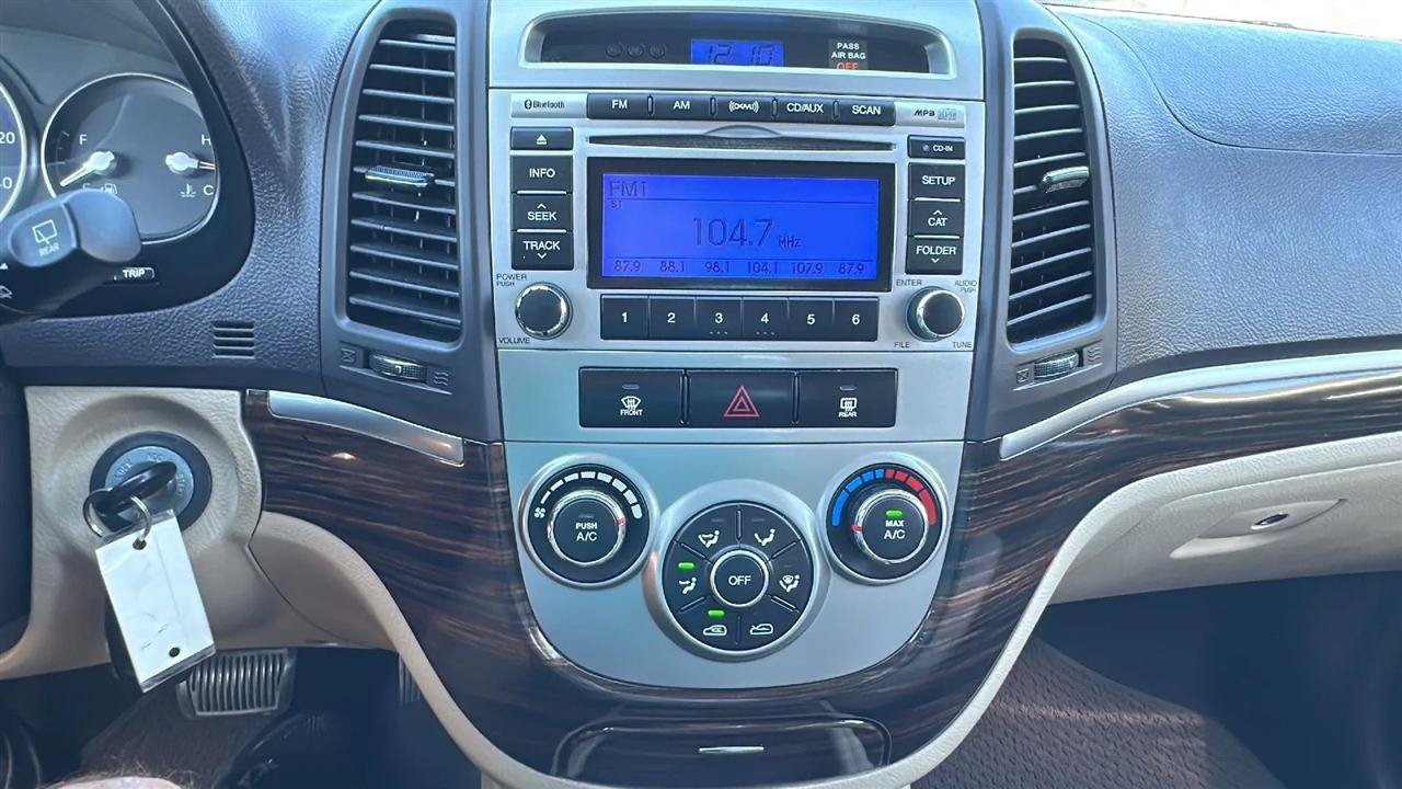 Used 2010 Hyundai Santa Fe GLS FWD image 46