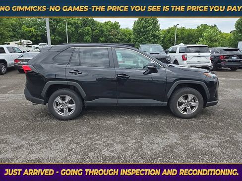 Used 2025 Toyota RAV4 XLE FWD image 8