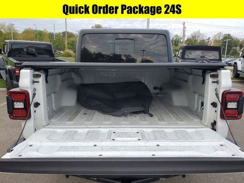 Used 2020 Jeep Gladiator Sport w/ Quick Order Package 24S image 8