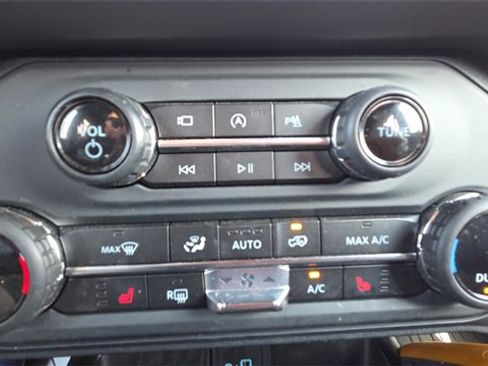 Used 2022 Ford Bronco Badlands w/ Sasquatch Package image 33