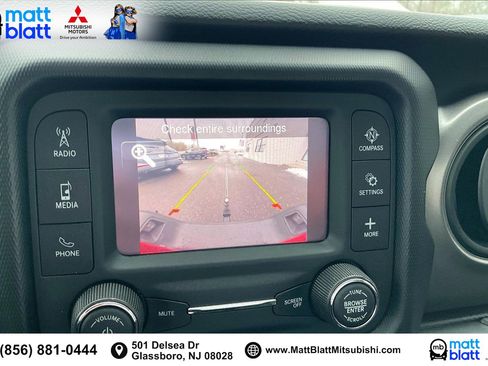 Used 2021 Jeep Gladiator Willys image 23