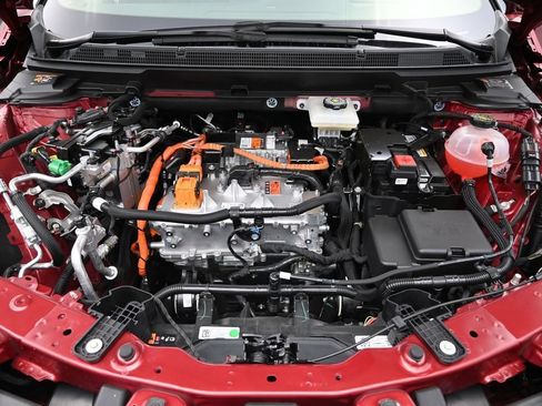 New 2027 Cadillac Optiq Premium Sport w/ LPO, Floor Liner Package AWD/4WD image 8