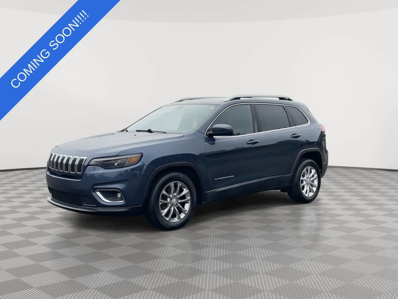 Used 2019 Jeep Cherokee Latitude w/ Popular Appearance Group FWD image 4