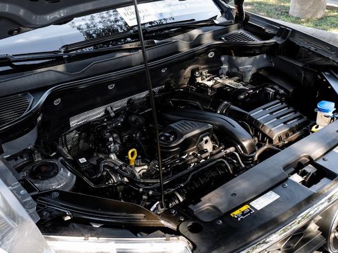 Used 2023 Volkswagen Taos SE image 62