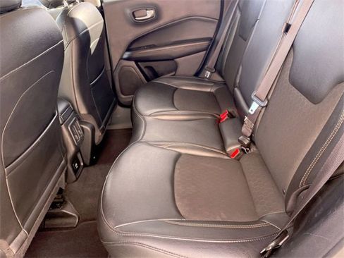 Used 2021 Jeep Compass Latitude image 19