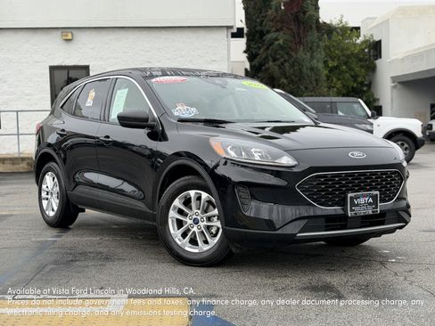 Certified 2022 Ford Escape SE image 1