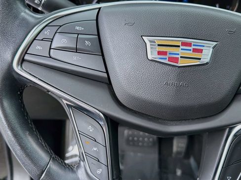 Used 2019 Cadillac XT5 Premium Luxury w/ Driver Assist Package AWD/4WD image 12