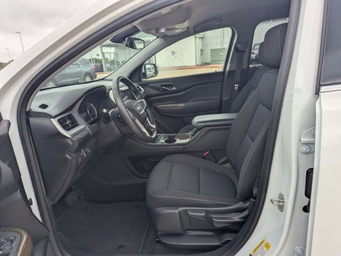 Used 2021 GMC Acadia SLE image 11