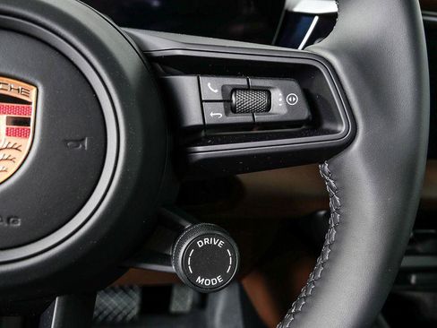 New 2026 Porsche Macan Electric RWD image 12