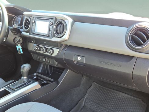 Used 2019 Toyota Tacoma SR5 image 20