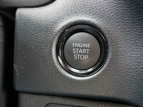 Used 2025 Toyota Tundra SR5 AWD/4WD image 29