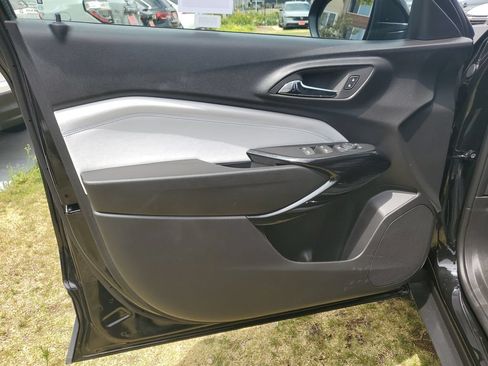 Used 2026 Chevrolet Trax LT w/ LT Convenience Package FWD image 20