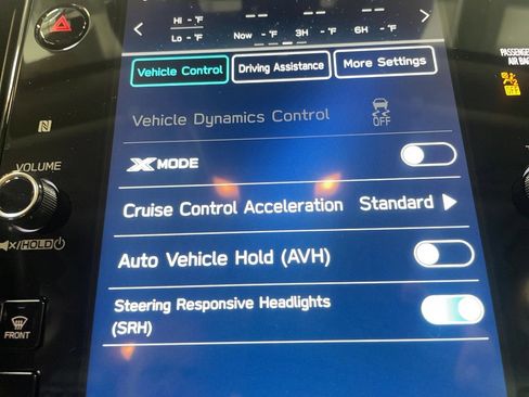 Used 2023 Subaru Ascent Premium image 9