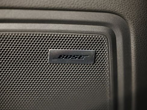 New 2026 Porsche Macan image 16