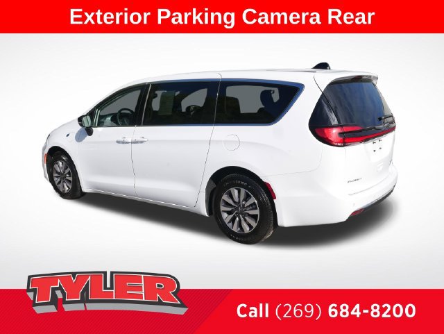 Used 2024 Chrysler Pacifica Limited FWD image 5