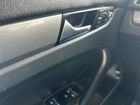 Used 2014 Volkswagen Passat 1.8T SE FWD image 23