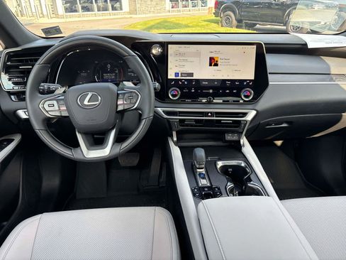 Used 2025 Lexus RX 350 Premium w/ Accessory Package (Z1) AWD/4WD image 13