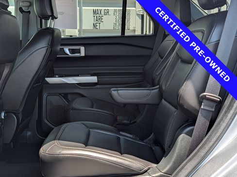 Certified 2021 Ford Explorer XLT w/ Equipment Group 202A RWD image 15