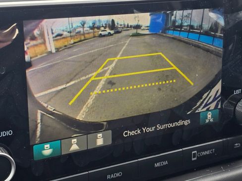 Certified 2025 Honda HR-V Sport image 32