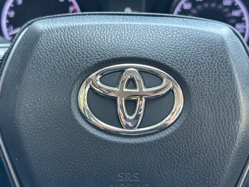 Used 2023 Toyota Camry SE FWD image 31