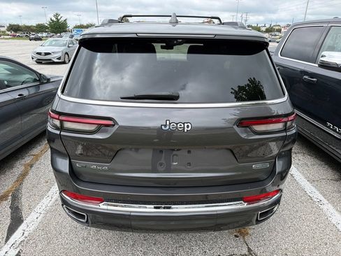 Used 2021 Jeep Grand Cherokee L Overland w/ Luxury Tech Group IV AWD/4WD image 4